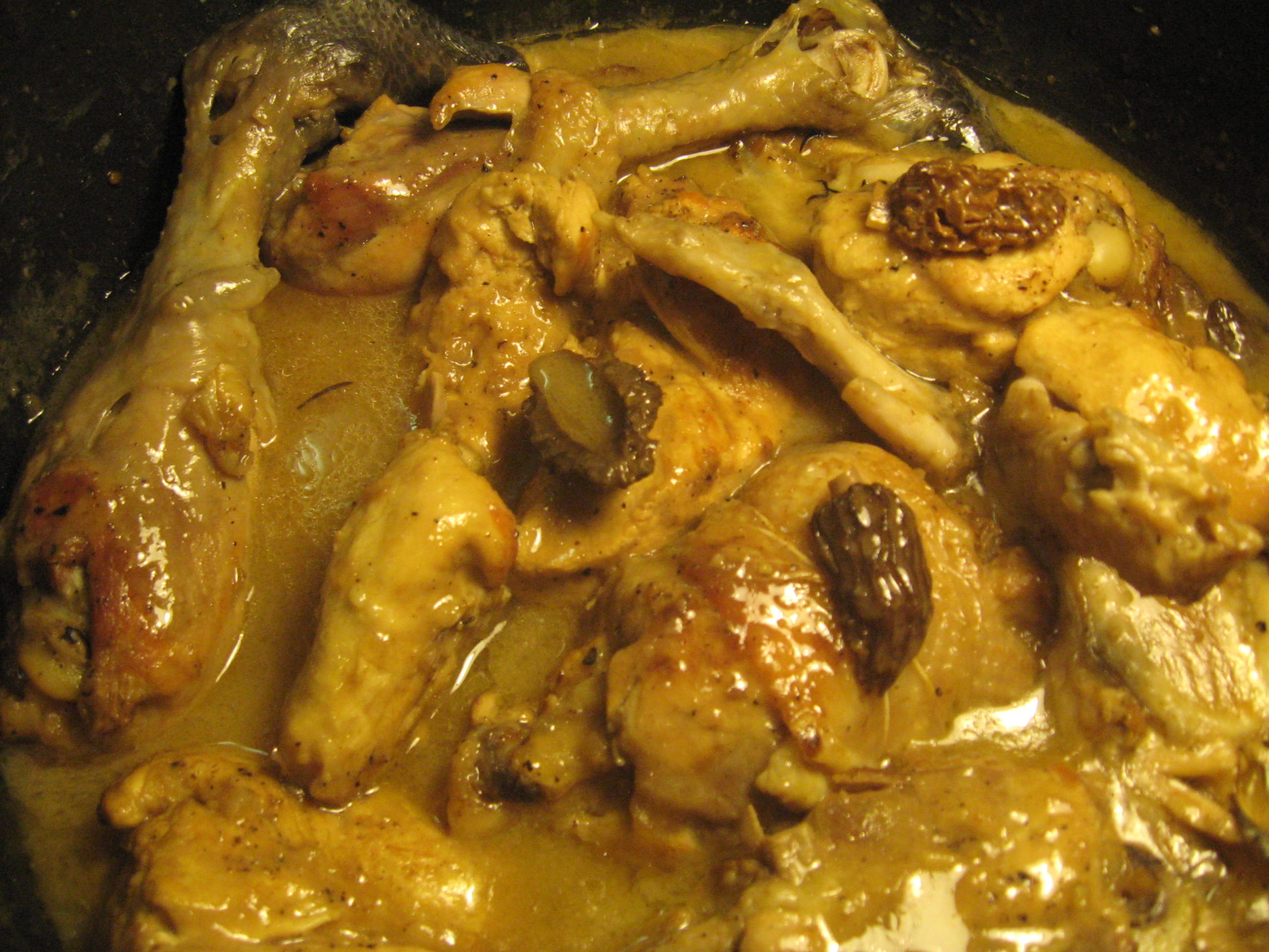 Poulet de luxe Marsillon aux morilles et au vin jaune